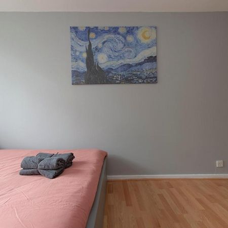 Lovely 2-Bed 20 Mins To Central London Ngoại thất bức ảnh