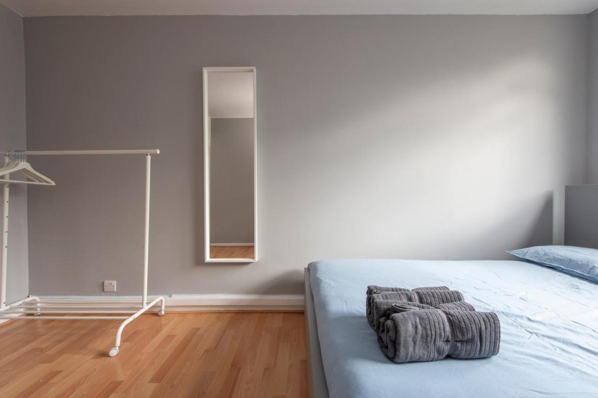 Lovely 2-Bed 20 Mins To Central London Ngoại thất bức ảnh