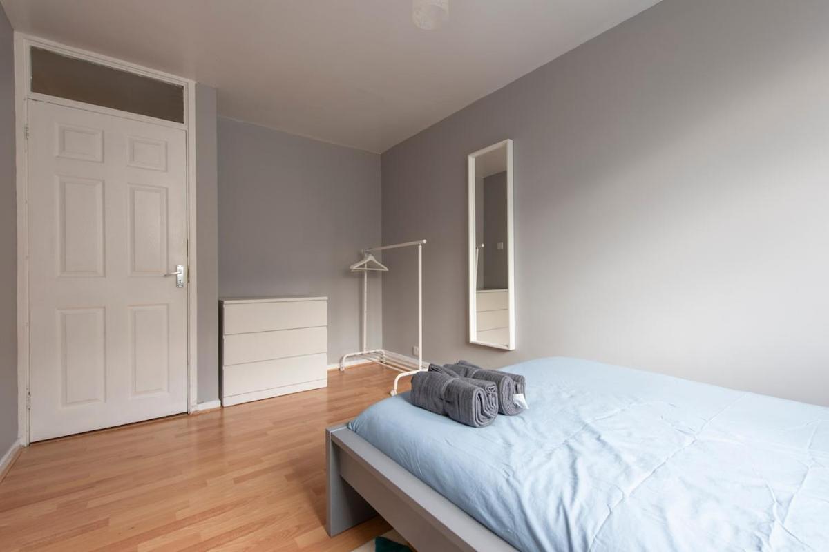 Lovely 2-Bed 20 Mins To Central London Ngoại thất bức ảnh